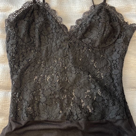 Black laced bodysuit - Picture 3 of 3